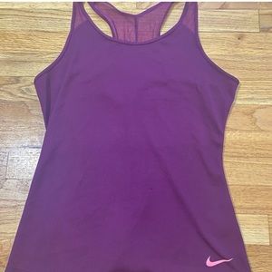 NIKE WORKOUT TANK